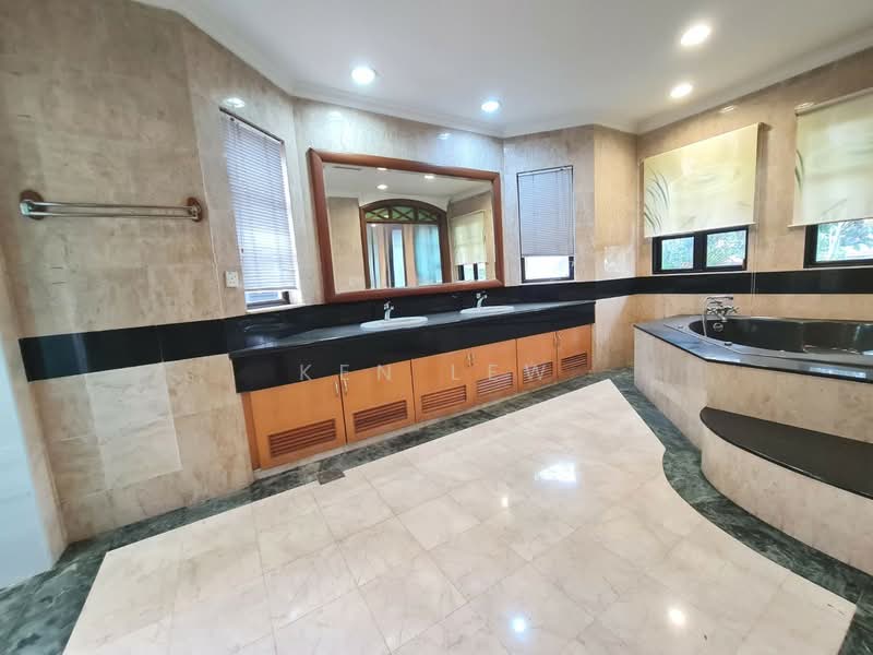 Bungalow for Sale in Bukit Jalil Golf (Bukit Jalil) - Ken Lew - Bathroom - PropertyGuru.com.my