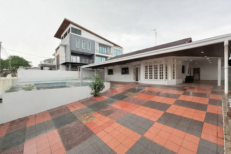 Rumah Banglo untuk Dijual di Taman Melodies (Johor Bahru) - Serene Teh - Exterior - PropertyGuru.com.my