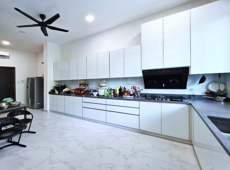 Semi-Detached House for Sale in Bandar Puteri Puchong (Puchong) - Josh Chong - Kitchen - PropertyGuru.com.my