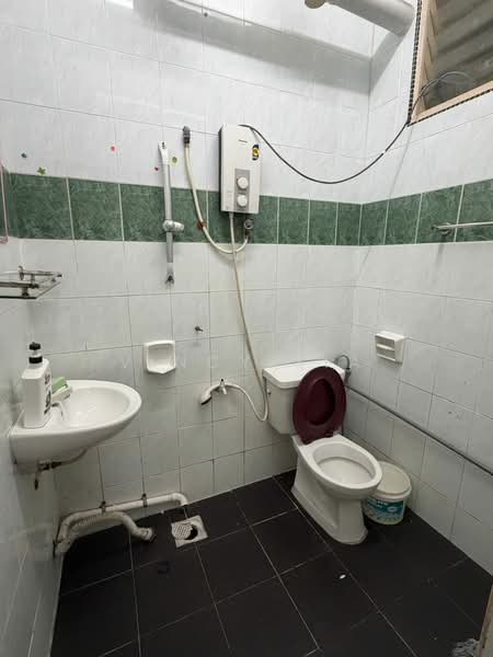 Pangsapuri untuk Dijual di Sri Awana Townhouse - Vincy Sia - Bathroom - PropertyGuru.com.my