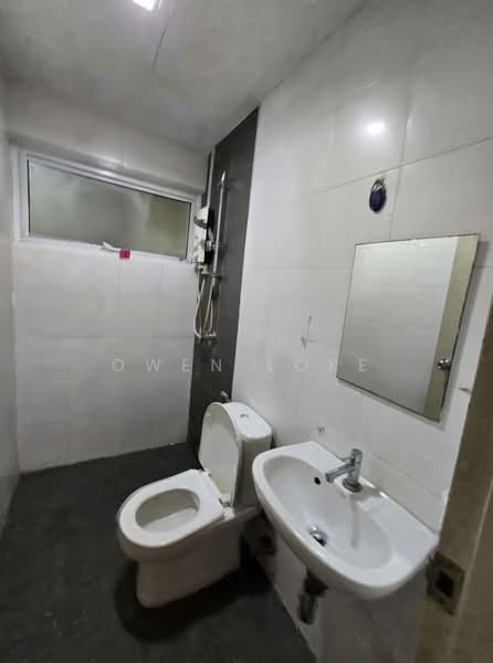 Servis Apartment untuk Disewa di Pacific Place - Owen Loke - Bathroom - PropertyGuru.com.my