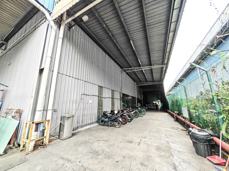 Warehouse for Sale in Taman Perindustrian Puchong Utama (Puchong) - Jen Lau - Exterior - PropertyGuru.com.my