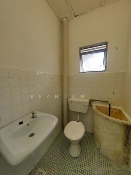 Rumah Teres 2 Tingkat untuk Dijual di Taman Setapak (Setapak) - Brandon . - Bathroom - PropertyGuru.com.my