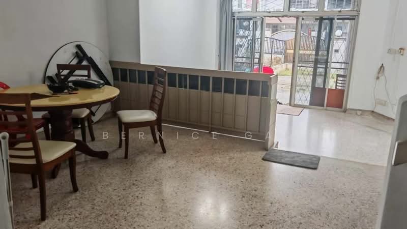 Rumah Teres 2 Tingkat untuk Dijual di Taman Pelangi Indah (Ulu Tiram) - Bernice Gan - Living Room - PropertyGuru.com.my