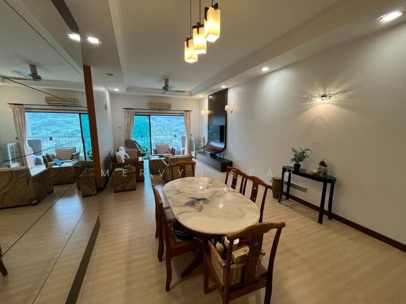 Kondominium untuk Dijual di Alpine Tower - Mervyn Seah - Living Room - PropertyGuru.com.my