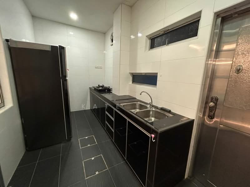 2-storey Terraced House for Rent in Taman Nusa Sentral (Iskandar Puteri (Nusajaya)) - Kate Tee - Kitchen - PropertyGuru.com.my