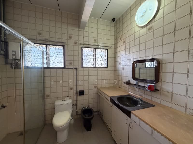 Bungalow House for Sale in Seksyen 5 (Petaling Jaya) - Jack Chong - Bathroom - PropertyGuru.com.my