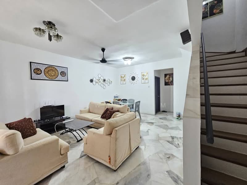 2-storey Terraced House for Sale in Bandar Damai Perdana (Cheras) - Lewis Tam - Living Room - PropertyGuru.com.my
