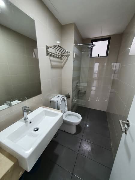 Service Residence for Rent at United Point (Residensi Berpadu) - Renetta Jau - Bathroom - PropertyGuru.com.my