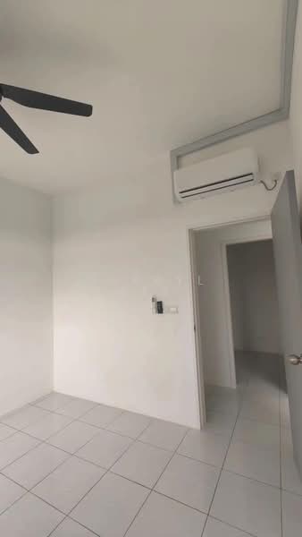 Apartment for Sale at Camellia Residence - Darryl Kee - Interior - PropertyGuru.com.my