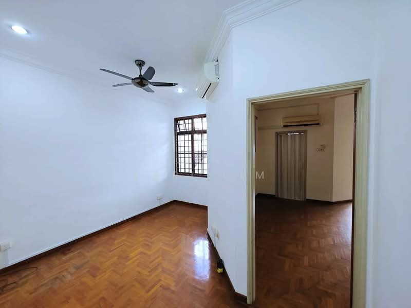 Rumah Teres 2 Tingkat untuk Dijual di Taman Molek (Johor Bahru) - Karl Lim - Interior - PropertyGuru.com.my