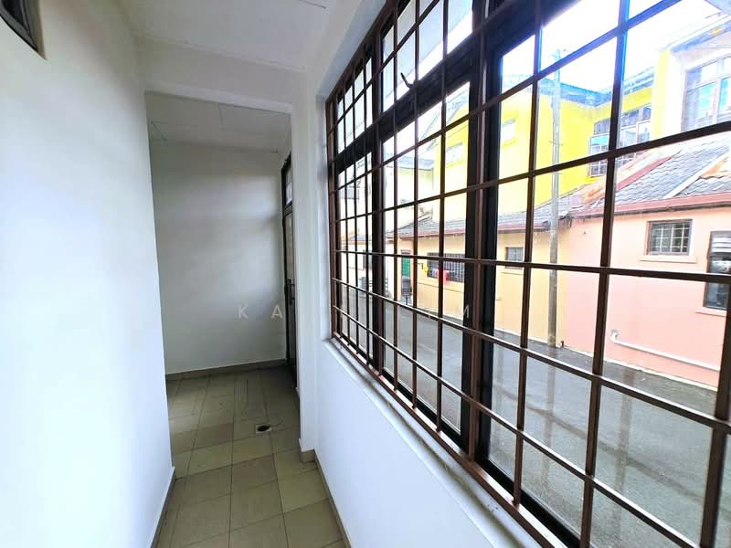 Rumah Teres 2 Tingkat untuk Dijual di Taman Molek (Johor Bahru) - Karl Lim - Corridor - PropertyGuru.com.my