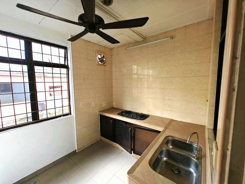 Rumah Teres 2 Tingkat untuk Dijual di Taman Molek (Johor Bahru) - Karl Lim - Kitchen - PropertyGuru.com.my