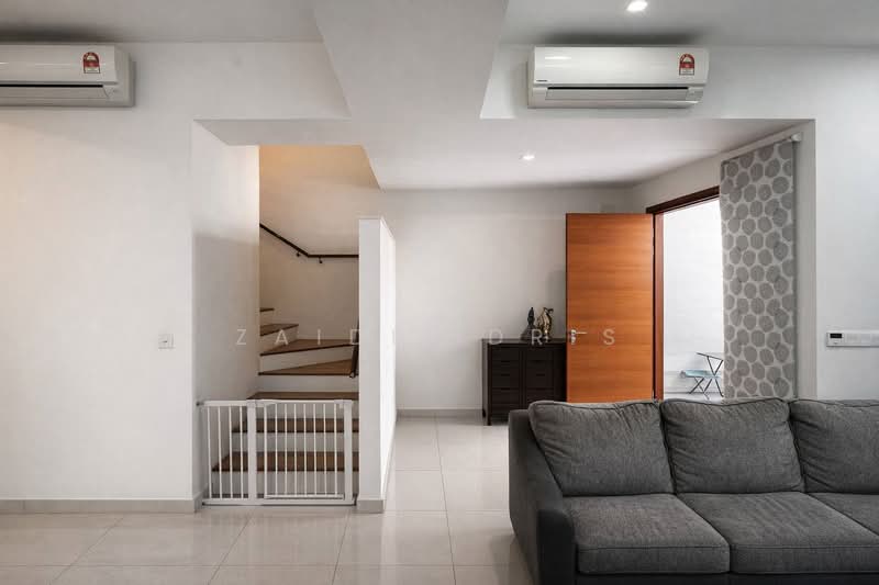 2-storey Terraced House for Sale in Tropicana Heights (Kajang) - Zaidi Idris - Living Room - PropertyGuru.com.my