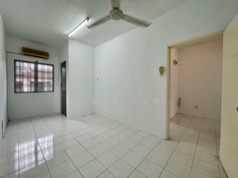 2-storey Terraced House for Sale in Taman Taming Ria (Balakong) - Lewis Tam - PropertyGuru.com.my