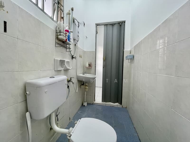 2-storey Terraced House for Sale in Taman Taming Ria (Balakong) - Lewis Tam - PropertyGuru.com.my