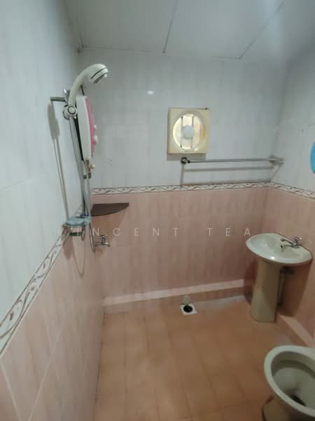 Rumah Teres 1.5 Tingkat untuk Disewa di Iskandar Puteri (Nusajaya) (Johor) - Vincent Tea - Bathroom - PropertyGuru.com.my