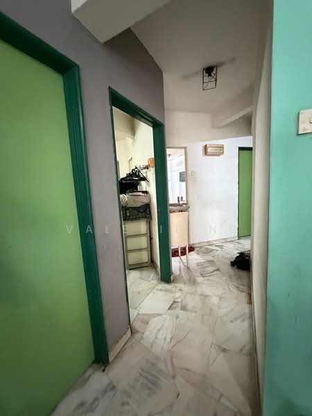 Apartment for Sale at Nova II - Valerie Ng - Corridor - PropertyGuru.com.my