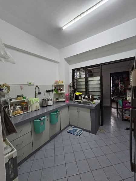 Pangsapuri untuk Dijual di Permas Ville Apartment - Tuan Ling - PropertyGuru.com.my