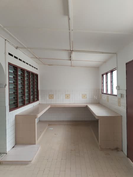1-storey Terraced House for Sale in Kelana Jaya (Petaling Jaya) - Leslie Wong - Kitchen - PropertyGuru.com.my