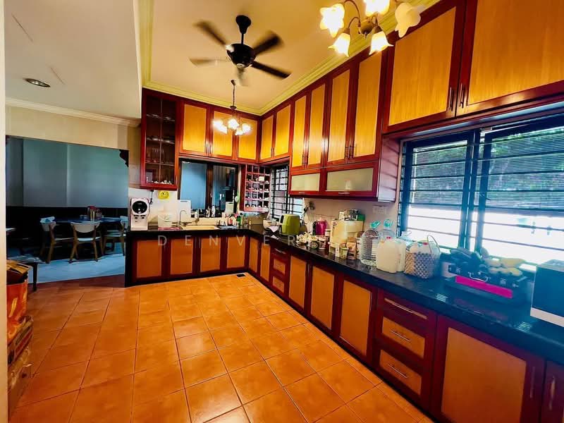 Rumah Berkembar untuk Dijual di Alam Damai (Cheras) - Denver Sin - Kitchen - PropertyGuru.com.my