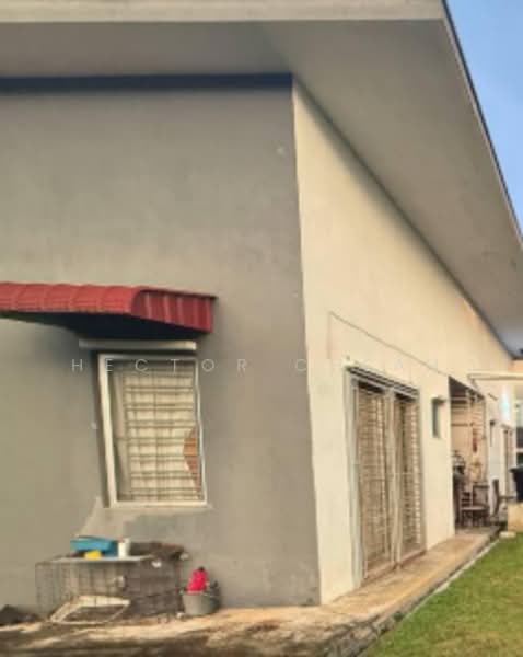 1-storey Terraced House for Sale in Dengkil (Selangor) - Hector Cheah - Exterior - PropertyGuru.com.my