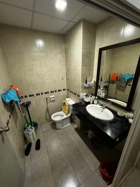 Kondominium untuk Dijual di Bayswater Resort Condominium - Fennie Seow - Bathroom - PropertyGuru.com.my