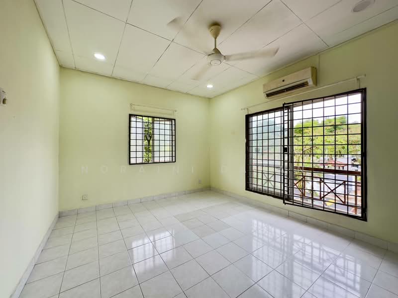 Semi-Detached House for Sale in Shah Alam (Selangor) - Noraini Dahan - PropertyGuru.com.my