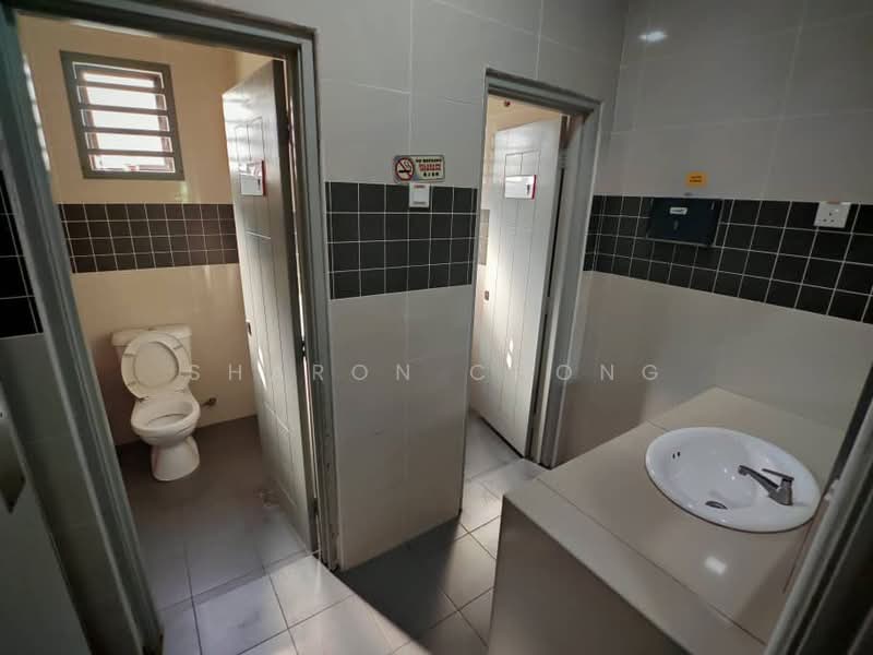 Shop / Office for Rent in Taman Sri Tebrau (Johor Bahru) - Sharon Chong - Bathroom - PropertyGuru.com.my
