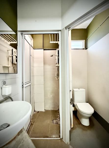 Pangsapuri untuk Dijual di Permai Jaya - Susan Chia - Bathroom - PropertyGuru.com.my