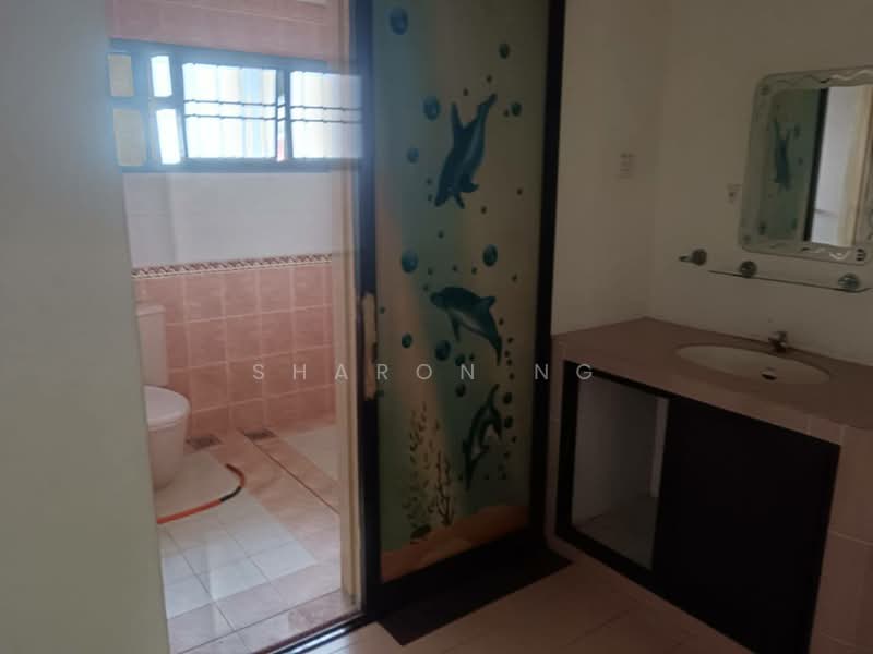 Rumah Teres 2 Tingkat untuk Dijual di Taman Pelangi (Johor Bahru) - Sharon Ng - Bathroom - PropertyGuru.com.my