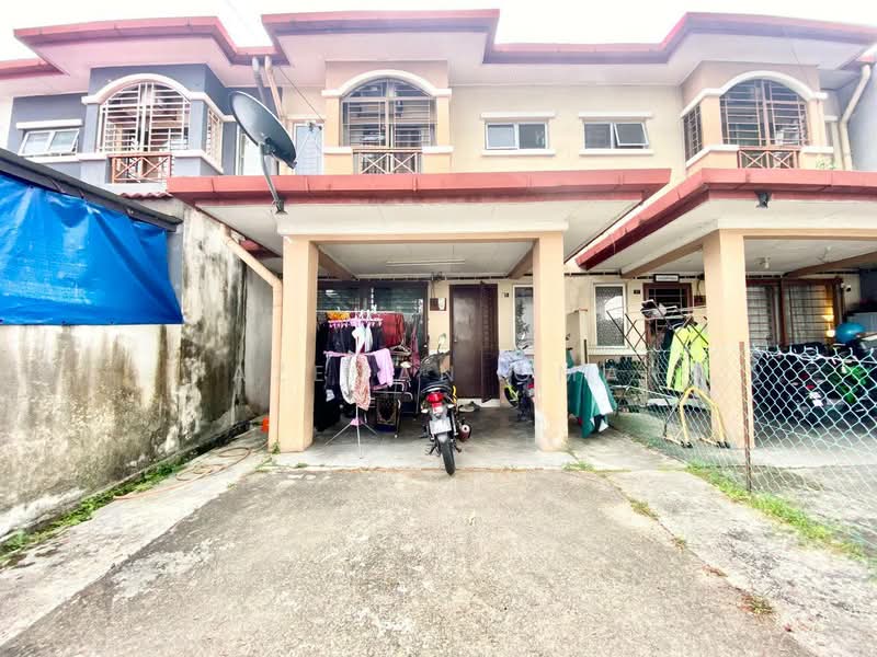 2-storey Terraced House for Sale in Taman Lestari Putra (Seri Kembangan) - Hazeman Omar - Exterior - PropertyGuru.com.my