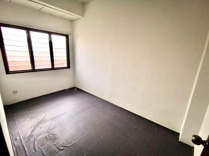 2-storey Terraced House for Sale in Taman Lestari Putra (Seri Kembangan) - Hazeman Omar - Interior - PropertyGuru.com.my