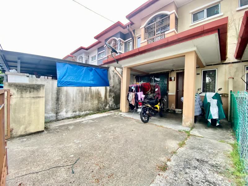 2-storey Terraced House for Sale in Taman Lestari Putra (Seri Kembangan) - Hazeman Omar - Exterior - PropertyGuru.com.my