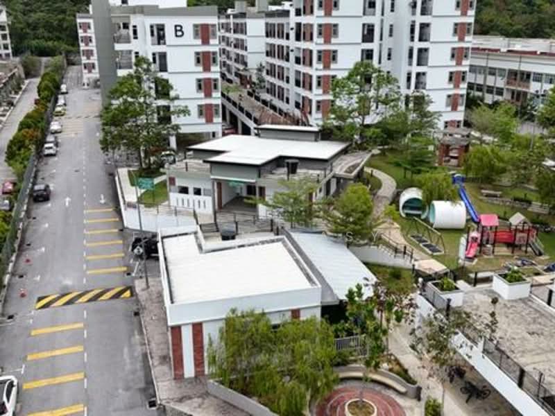 Rumah Bandar untuk Dijual di Nilai (Negeri Sembilan) - Fifi Natasya - Exterior - PropertyGuru.com.my