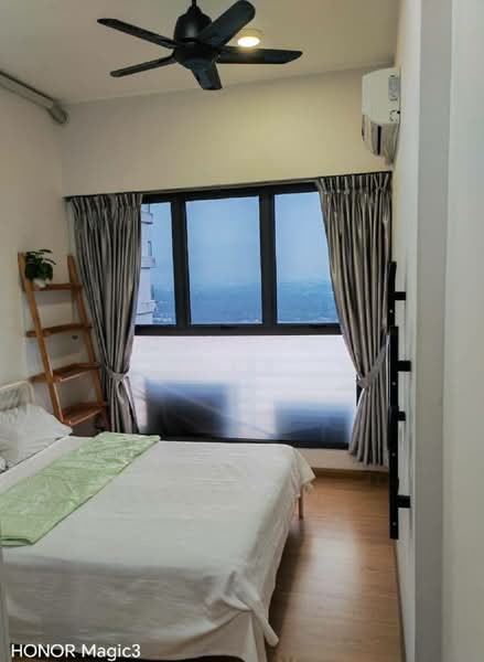Service Residence for Sale at Royal Strand @ Country Garden Danga Bay - Linda . - Bedroom - PropertyGuru.com.my
