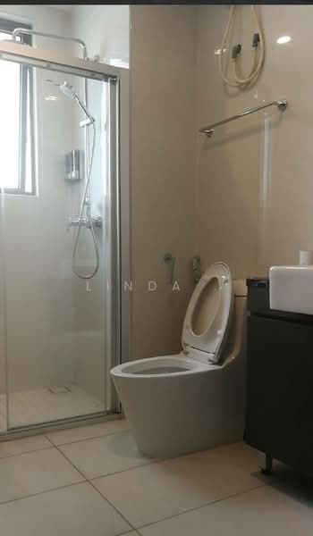Service Residence for Sale at Royal Strand @ Country Garden Danga Bay - Linda . - Bathroom - PropertyGuru.com.my