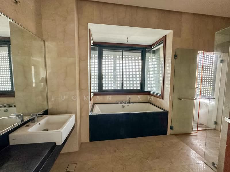 Bungalow for Sale in Bukit Jelutong (Shah Alam) - Luqman Ramli - Bathroom - PropertyGuru.com.my