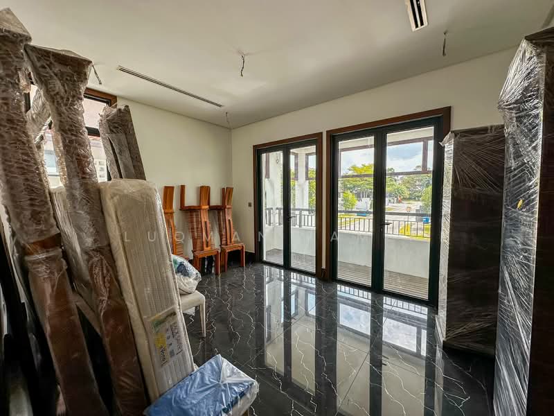 Bungalow for Sale in Bukit Jelutong (Shah Alam) - Luqman Ramli - Balcony - PropertyGuru.com.my