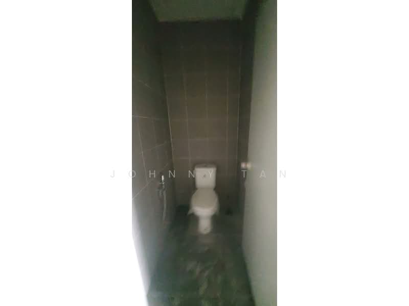 Factory for Sale in Rawang (Selangor) - Johnny Tan - Bathroom - PropertyGuru.com.my