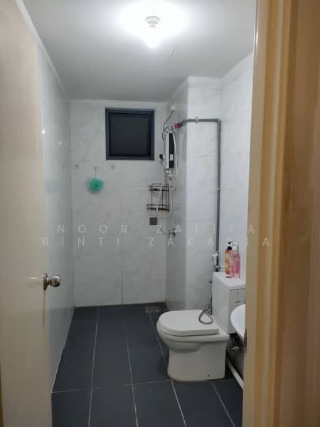 Servis Apartment untuk Disewa di Vista Alam Serviced Apartment - Noor Zalifa Binti Zakaria - Bathroom - PropertyGuru.com.my