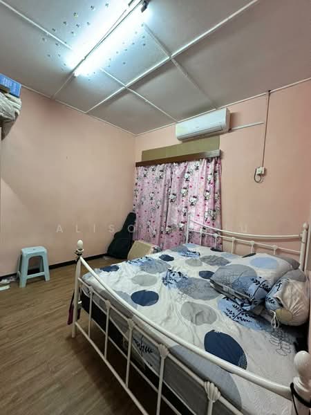 Rumah Teres 1 Tingkat untuk Dijual di Desa Jaya Kepong (Kepong) - Alison Chiu - Bedroom - PropertyGuru.com.my
