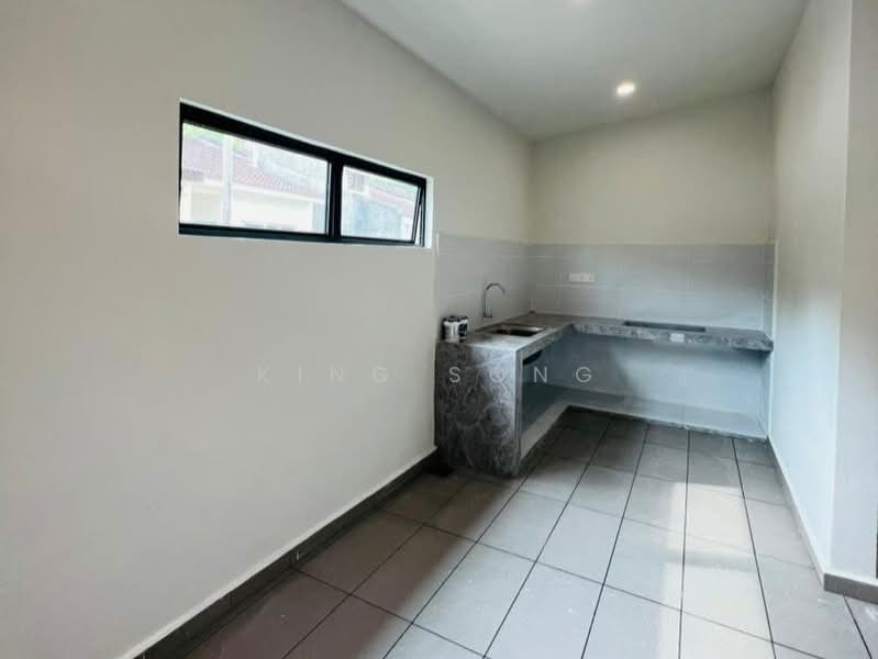 Rumah Teres 1 Tingkat untuk Dijual di Taman Merdeka (Batu Berendam) - King Song - PropertyGuru.com.my