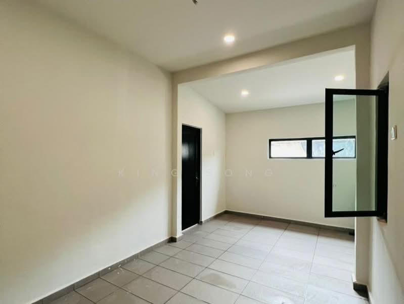 Rumah Teres 1 Tingkat untuk Dijual di Taman Merdeka (Batu Berendam) - King Song - Interior - PropertyGuru.com.my
