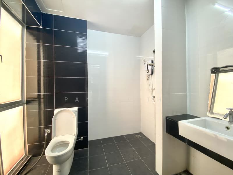 Condominium for Sale at Platinum III - Panya Rith - Bathroom - PropertyGuru.com.my