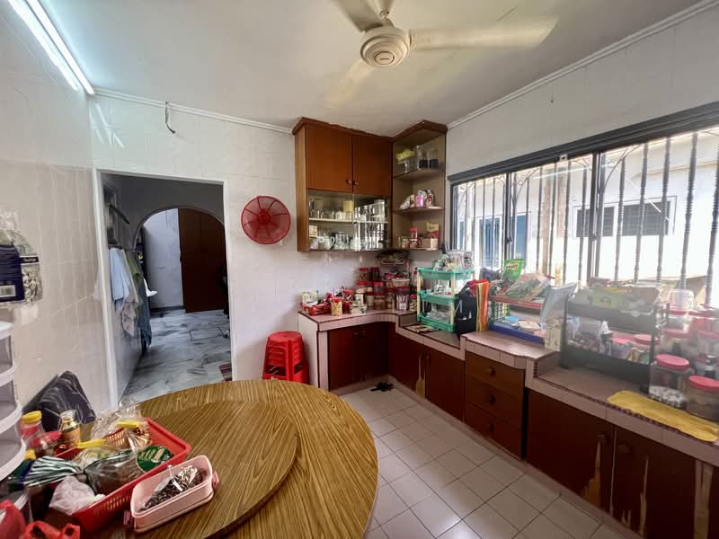 2-storey Terraced House for Sale in Ampang Jaya (Ampang) - Joey Lim - Dry Kitchen - PropertyGuru.com.my