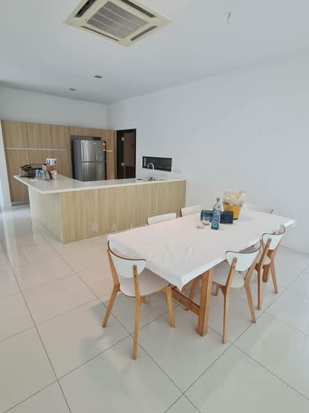 Rumah Berkembar untuk Disewa di Leisure Farm (Gelang Patah) - Rain Ng - Kitchen - PropertyGuru.com.my