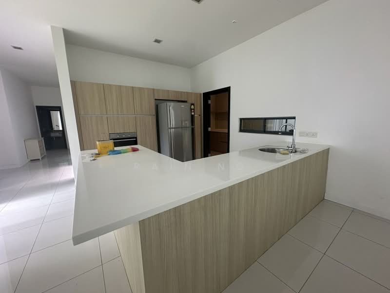 Rumah Berkembar untuk Disewa di Leisure Farm (Gelang Patah) - Rain Ng - Kitchen - PropertyGuru.com.my