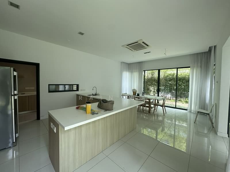 Rumah Berkembar untuk Disewa di Leisure Farm (Gelang Patah) - Rain Ng - Kitchen - PropertyGuru.com.my
