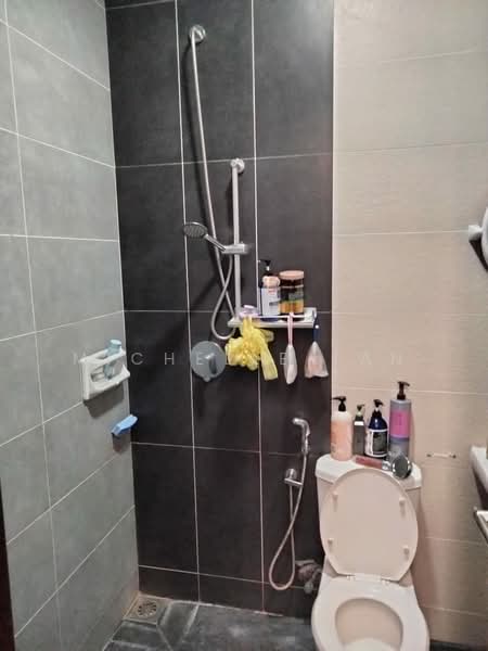 Rumah Banglo untuk Dijual di Bandar Sungai Long (Selangor) - Michelle Tan - Bathroom - PropertyGuru.com.my